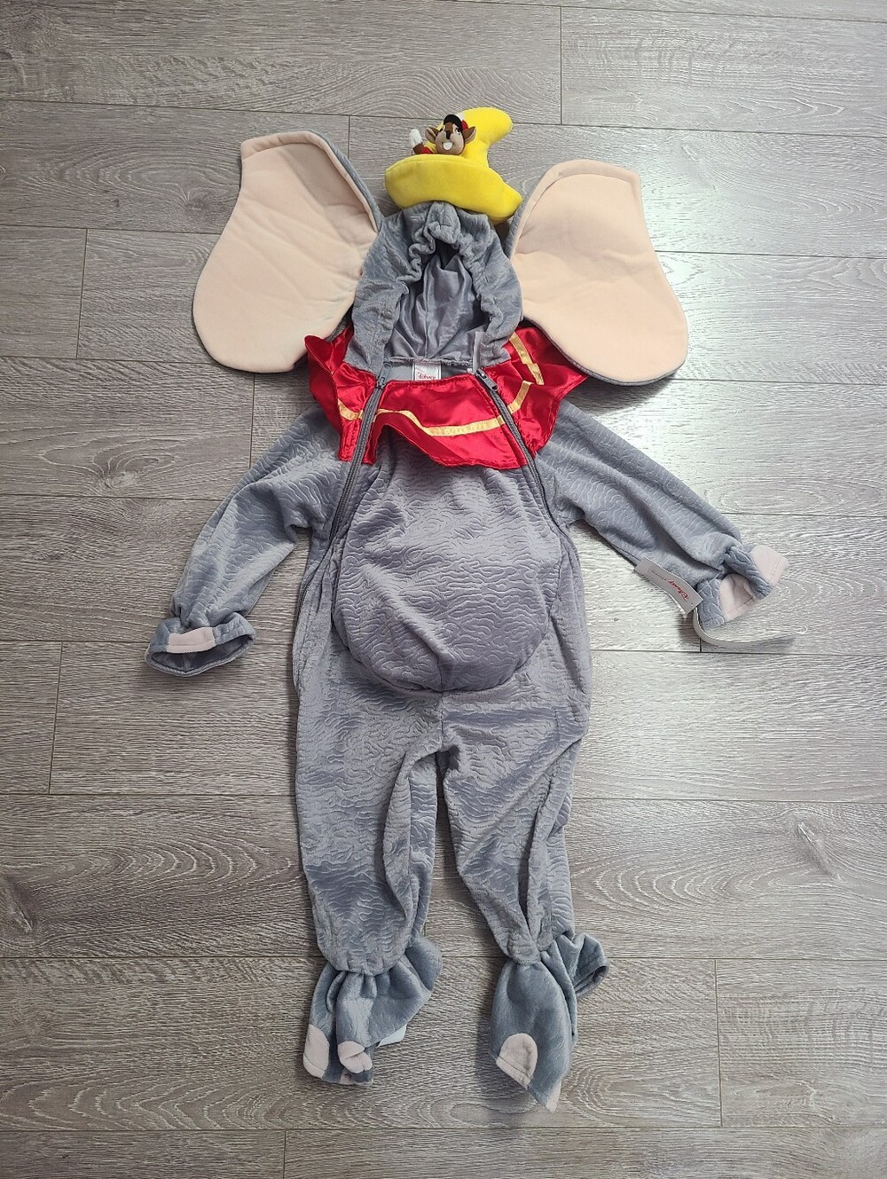 Dumbo Toddler costume disney store Brand new 24M And 12M